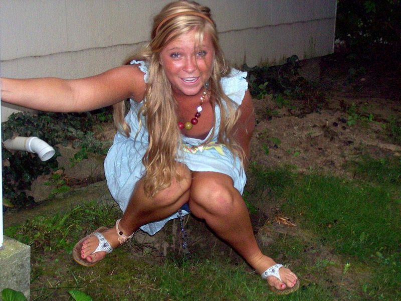 public in Girls peeing caught