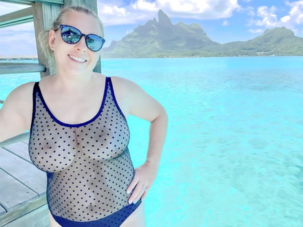 Nude in Tahiti