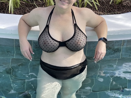 Nude in Tahiti