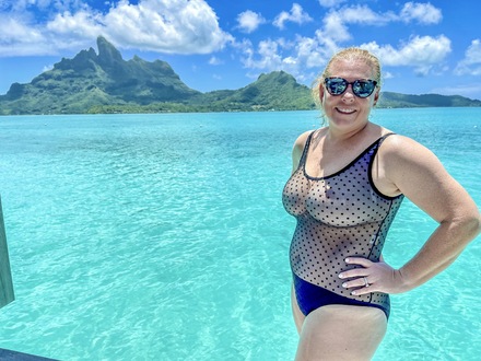 Nude in Tahiti