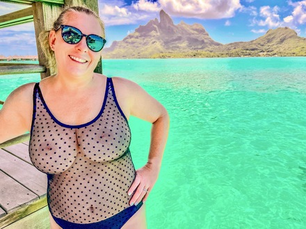 Nude in Tahiti