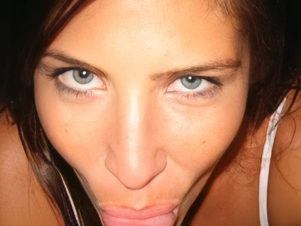 Beautiful brunette blue eyes blowjob 
